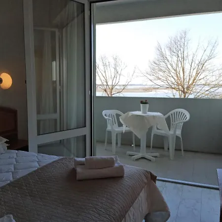 Capri Otel 3*