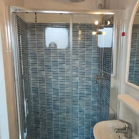 Otel Capri 3*