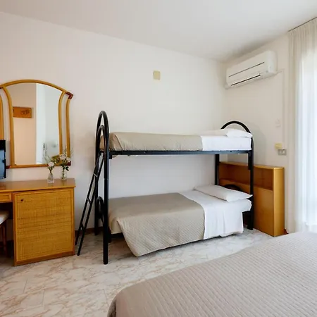 Capri Hotel 3*