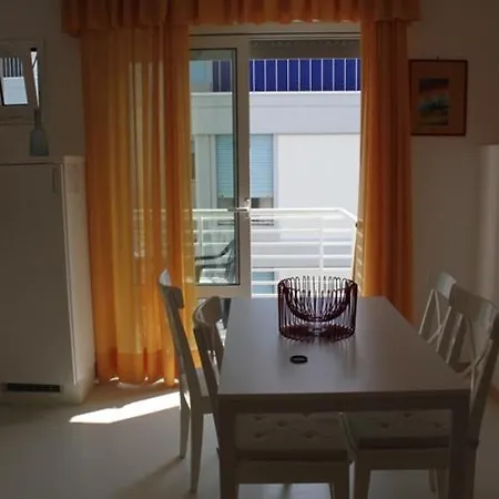 Hotel Capri 3*