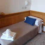 Capri 3* Grado