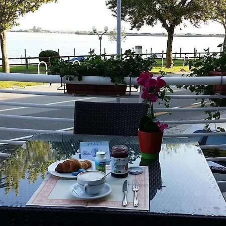 酒店 卡普里酒店 3*