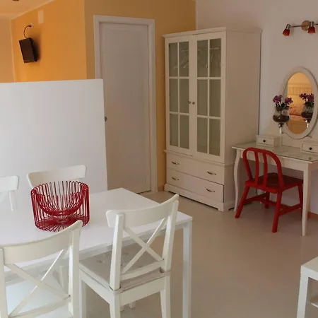 Capri Hotel