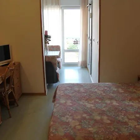 卡普里酒店 格拉多