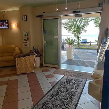 卡普里酒店 酒店 格拉多