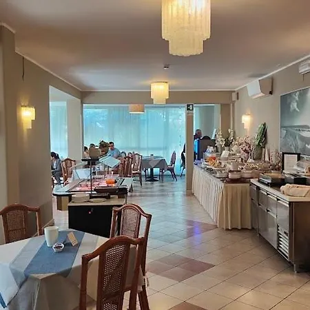 Hotel Capri 3*