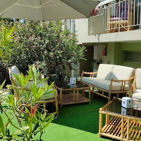 Capri 3*