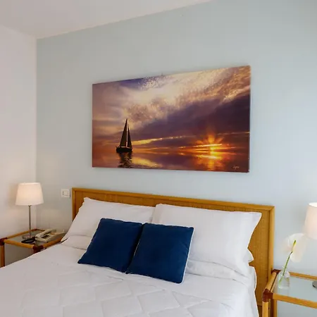 Capri Hotel