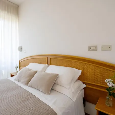 Capri 3* Grado