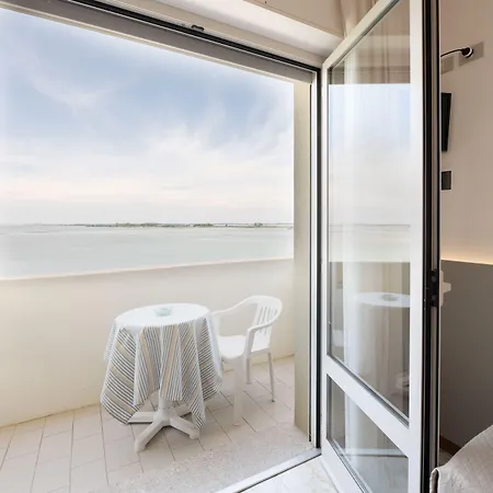 Capri Hotel 3*