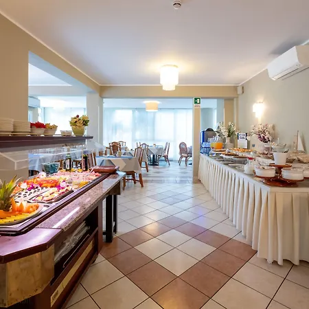 Hotel Capri 3*